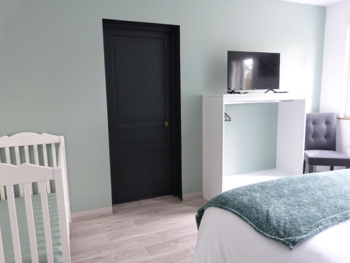 Aux Portes Des Lacs Ardres Exterior photo